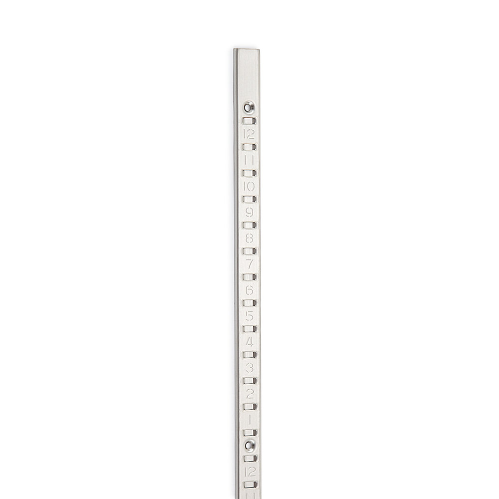 Shelf Rail SM-1820, tekijä Sugatsune / LAMP (Japani)