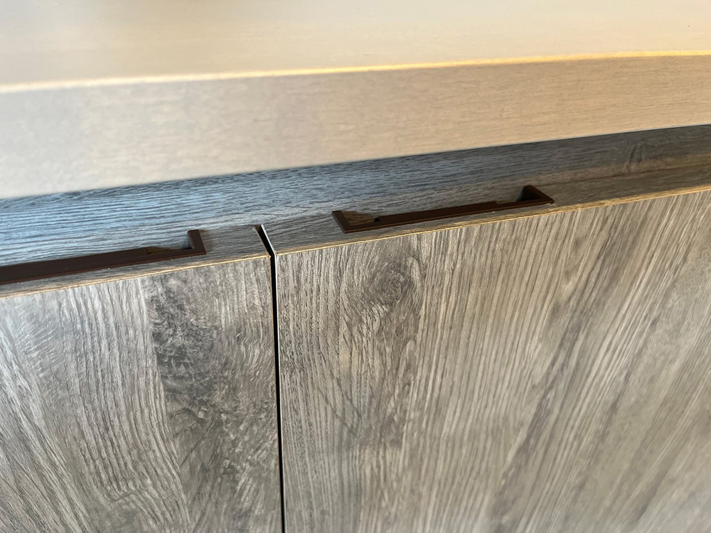 Piilotettu nepparikahva, pinta: valkoinen, AK-60WT ja AK-C60WT. Käytännöllinen turvapultin kahva huviveneiden sisustukseen, matkailuautojen konvertointiin, asuntovaunujen huonekaluihin, matkailuautoihin ja paljon muuta, Sugatsune / LAMP® (Japani) - Image 10